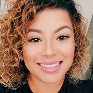 Meet your Posher, Celina